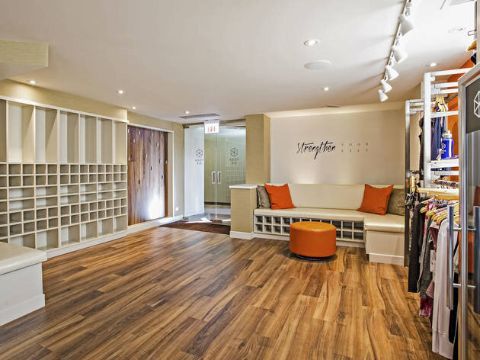 Yoga-six-Oak-Park